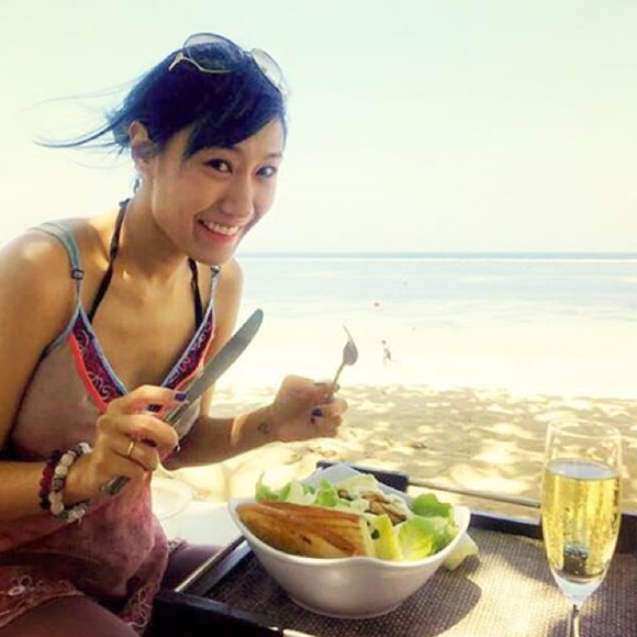 เด็บบี้ บาซู