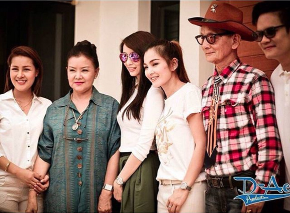 แคนดี้ รากแก่น