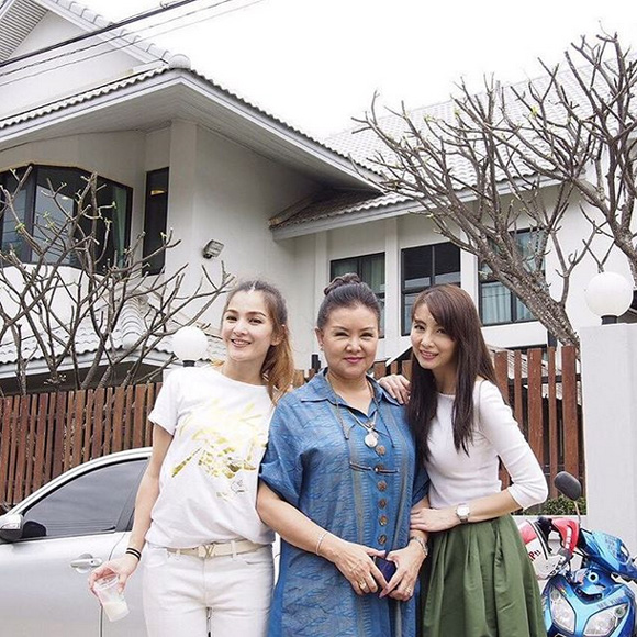 แคนดี้ รากแก่น