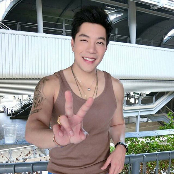 แตงโม ก้อง