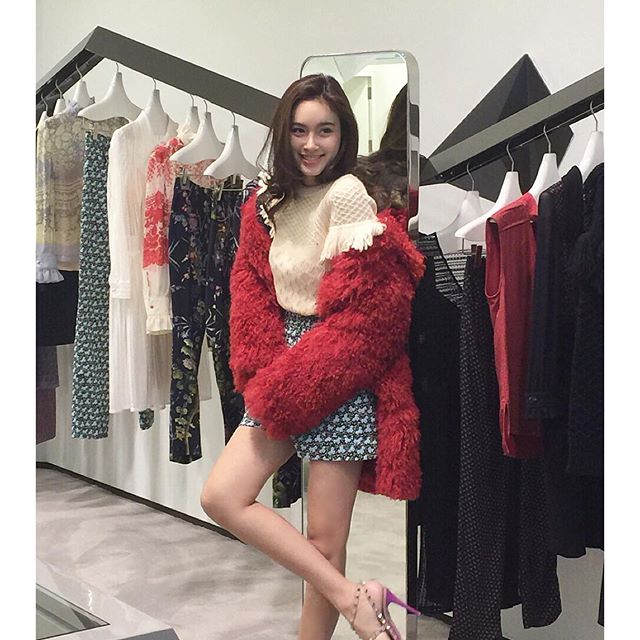 ปอย ตรีชฎา