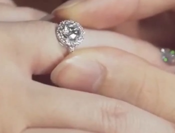 เอ็ม บุษราคัม กอล์ฟ แต่งงาน