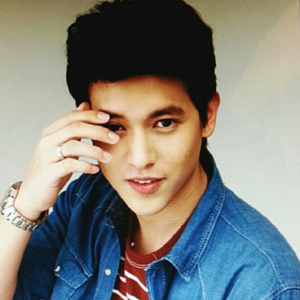 เจมส์ จิรายุ