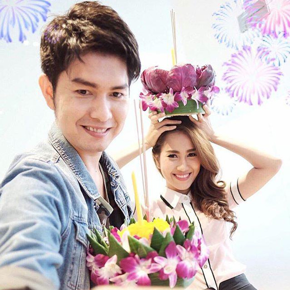 ดาราลอยกระทง วันลอยกระทง 2558