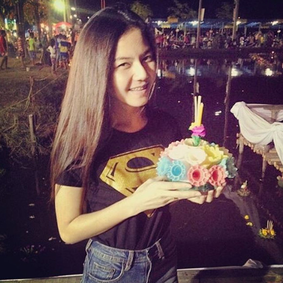 ดาราลอยกระทง วันลอยกระทง 2558