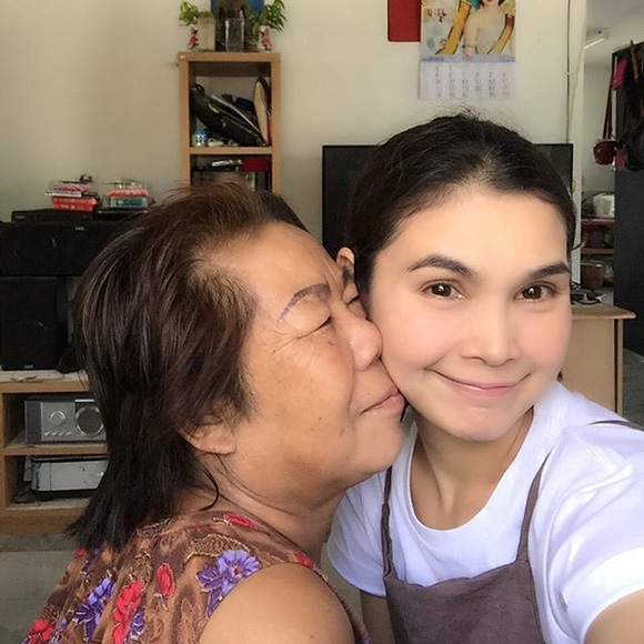 ฝน ธนสุนทร