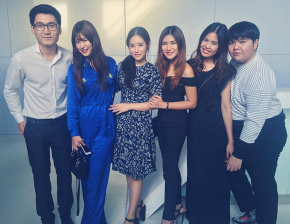 แก้ว FFK แก้ว จริญญา รับปริญญา