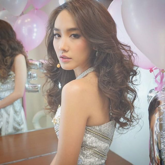 มิน พีชญา หน้าสด