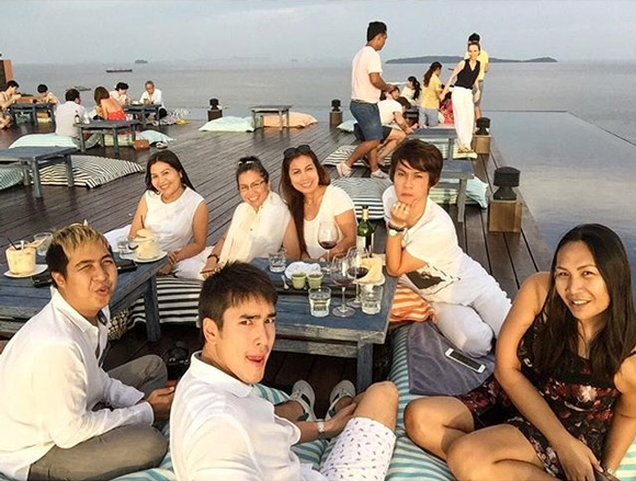 ณเดชน์ ครอบครัว ศรีพันวา