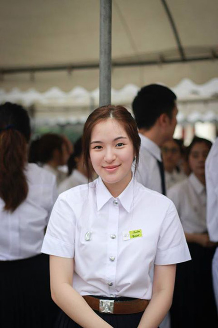 ปันปัน สุทัตตา ชุดนักศึกษา