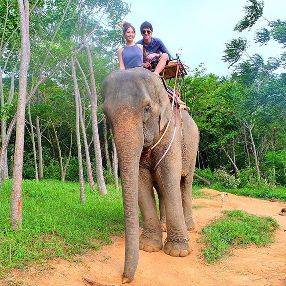 หวาย ชุดว่ายน้ำ