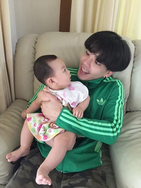 นิว วงศกร ทรงผมหัวเห็ด
