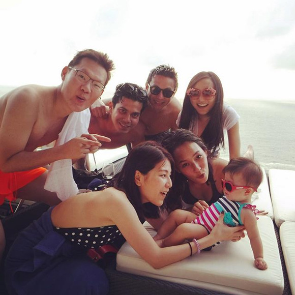 บี น้ำทิพย์ บิกินี่