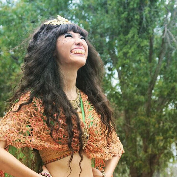 เดียร์ ดาริน นางเอกแก้วหน้าม้า