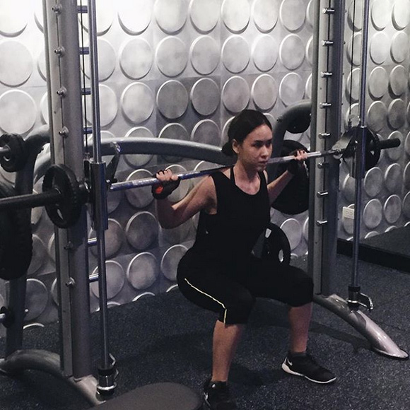 ฝ้าย เวฬุรีย์