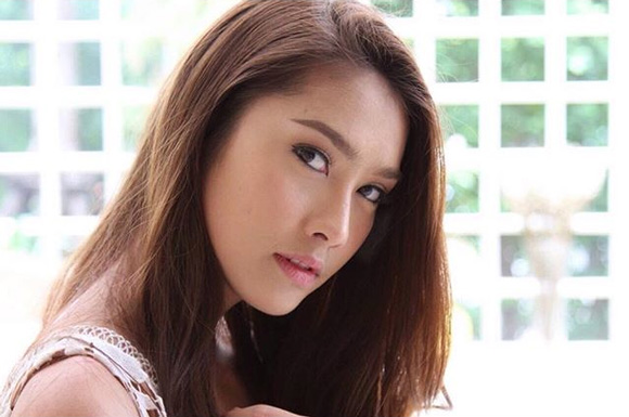 ฮาน่า ลีวิส