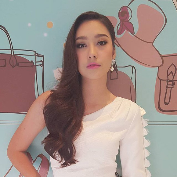 ฮาน่า ลีวิส