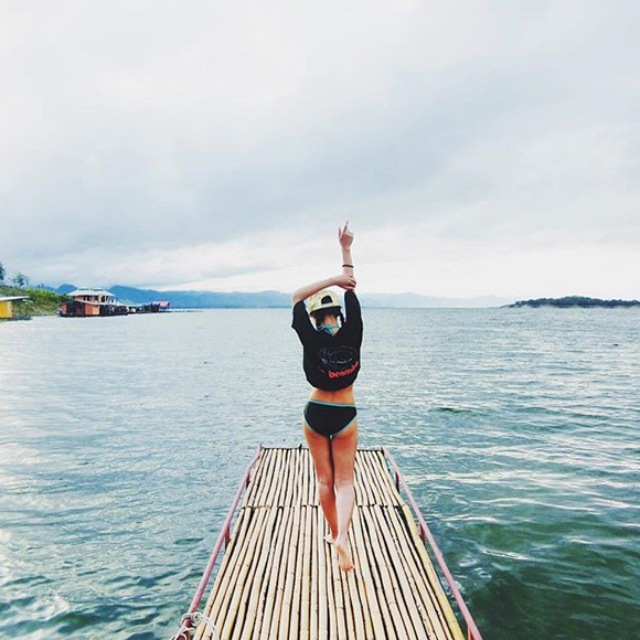 จูน ปฤมาศ จูน Sister monday ชุดว่ายน้ำ