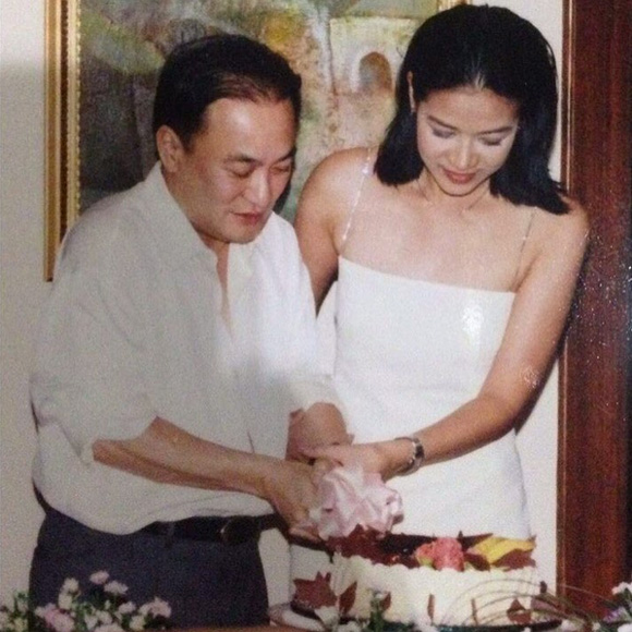 กบ ปภัสรา - เอ๋ พรทิพย์ ครบรอบแต่งงาน15 ปี