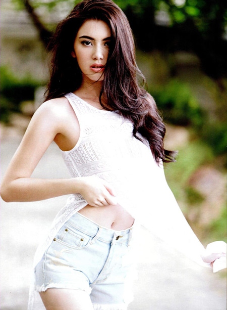 ใหม่ ดาวิกา ปก In Magazine