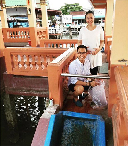 ทาทา ยัง พี่หมอ น้องเรย์