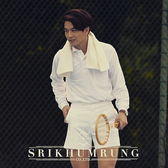 โทนี่ เอสเธอร์