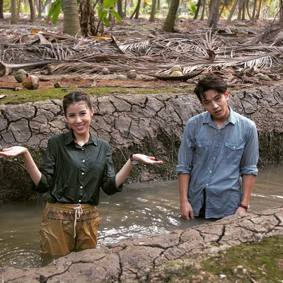 โทนี่ เอสเธอร์