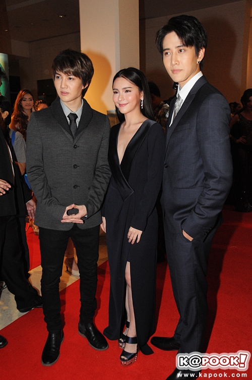 แฟชั่นพรมแดง MAYA Awards 2015