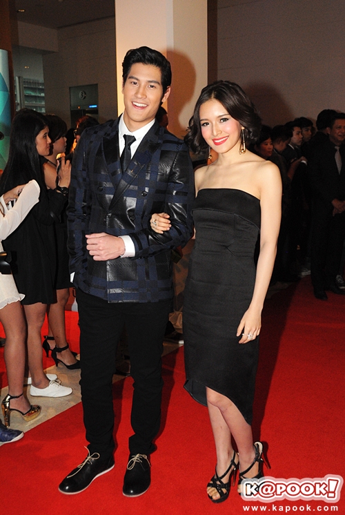 แฟชั่นพรมแดง MAYA Awards 2015