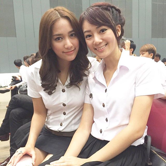 แม็กกี้ อาภา ชุดนักศึกษา