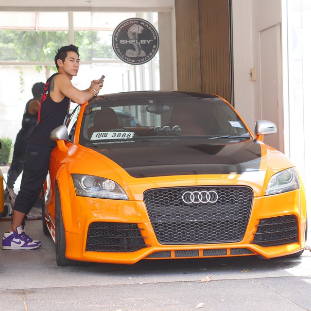 คลังรถสปอร์ต ดีเจเพชรจ้า