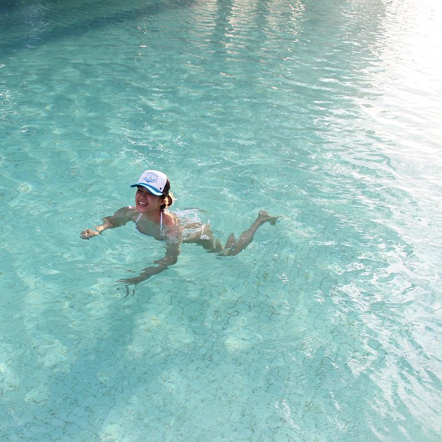 ฟาง พิชญา ชุดว่ายน้ำ