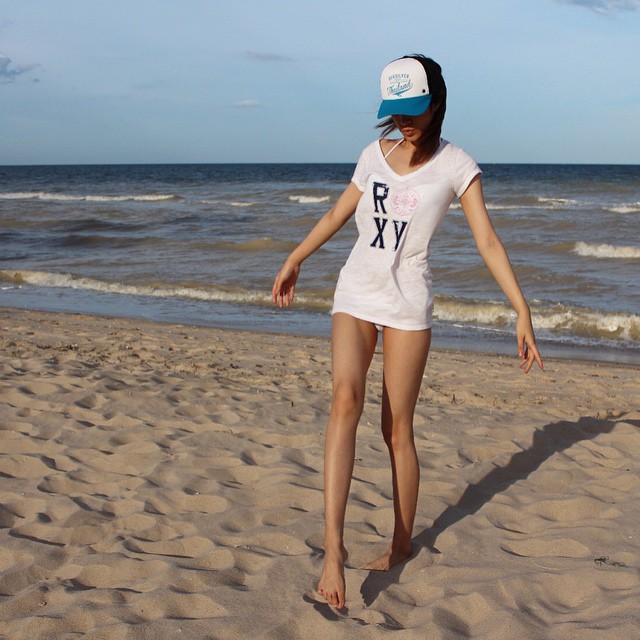 ฟาง พิชญา ชุดว่ายน้ำ