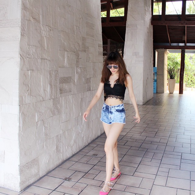 ฟาง พิชญา ชุดว่ายน้ำ