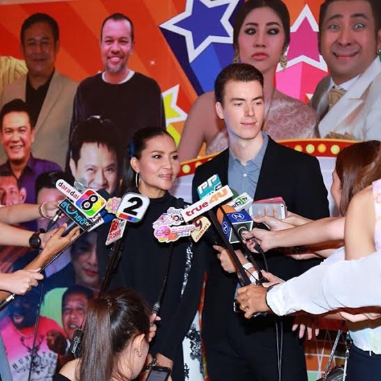 สุนารี ราชสีมา คบแฟนเด็กแล้วสดใสขึ้นเป็นกอง แถมหวานกันจนน่าอิจฉา !