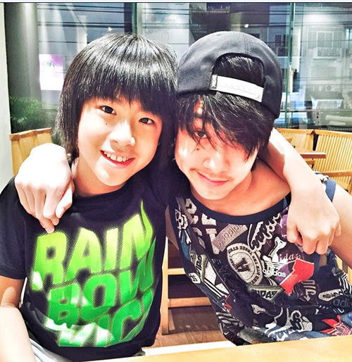 เจ้านาย เจ้าขุน ลูกชายเจ เจตริน ไปเรียนต่อที่อังกฤษ 