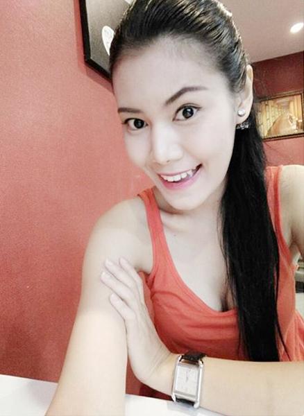 น้ำฝน ทวีพร