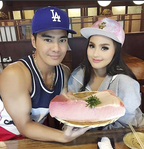 เคลลี่ ธนะพัฒน์ นาย ชนุชตรา สุขสันต์