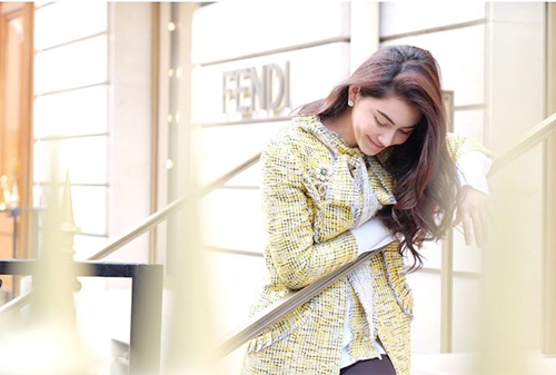 ใหม่ ดาวิกา