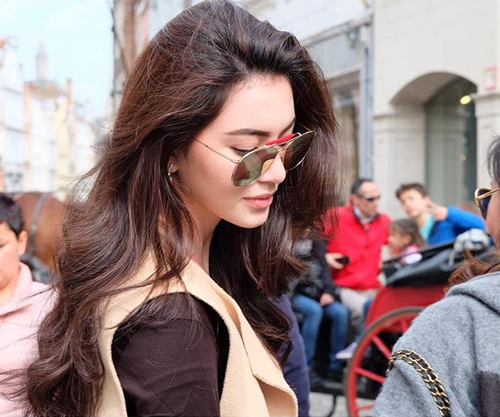 ใหม่ ดาวิกา