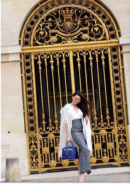 ใหม่ ดาวิกา