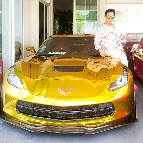 รถสปอร์ต Corvette C7 ดีเจเพชรจ้า