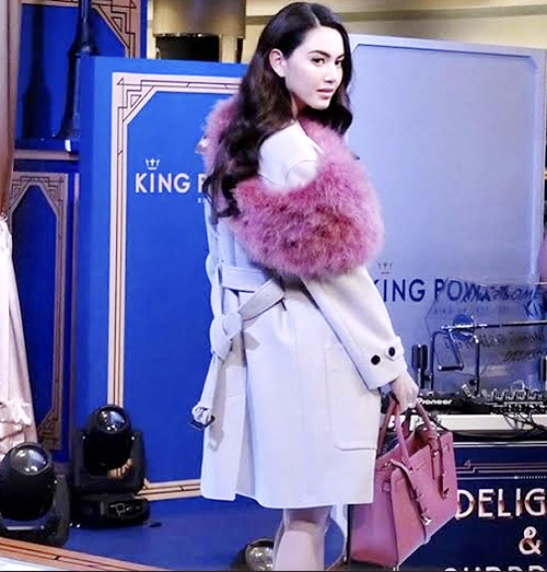 ใหม่ ดาวิกา 