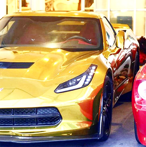รถสปอร์ต Corvette C7 ดีเจเพชรจ้า