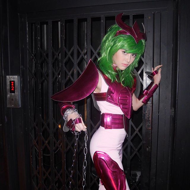 ชมพู่ อารยา ใหม่ ดาวิกา สวมลุคตัวการ์ตูนสุดแบ๊ว ร่วมงานปาร์ตี้