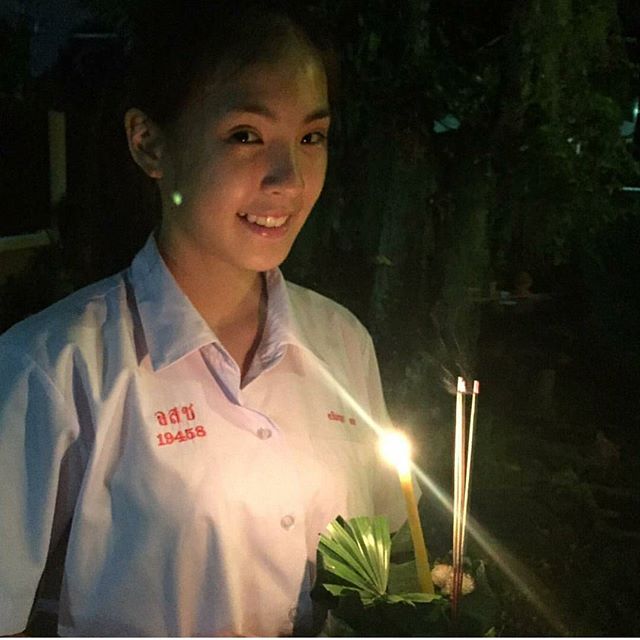 ลิลลี่ อภิชญา 