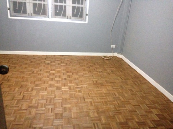 รีวิวรีโนเวทพื้นปาร์เก้แบบบ้าน ๆ แต่เหมือนพื้นใหม่ ในงบไม่เกิน 5,000 บาท