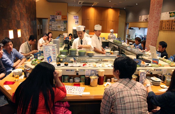 9 เมืองท่องเที่ยวระดับโลกที่อาหารการกินแพงหูฉี่ 