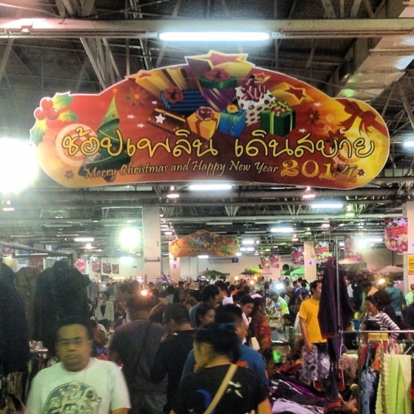 เปิดท้ายของของในกรุงเทพฯ ตะลุยขาย 15 ตลาดเด็ดน่าลงทุน