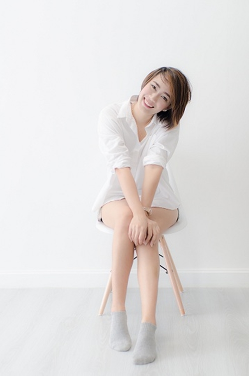 รีโนเวททาวน์เฮ้าส์ 20 ปี เป็นโฮมสตูดิโอสไตล์มินิมอล 